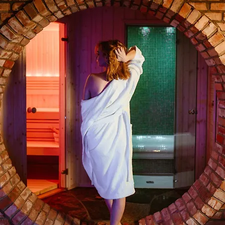 بيت للعطل Siedlisko Miluki - Nad Jeziorem Z Jacuzzi & Sauna