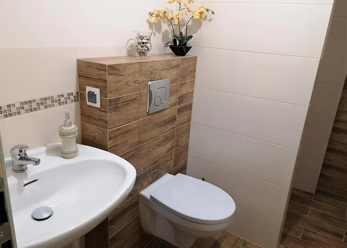 Prázdninový dům Siedlisko Miluki - Nad Jeziorem Z Jacuzzi & Sauna Ełk