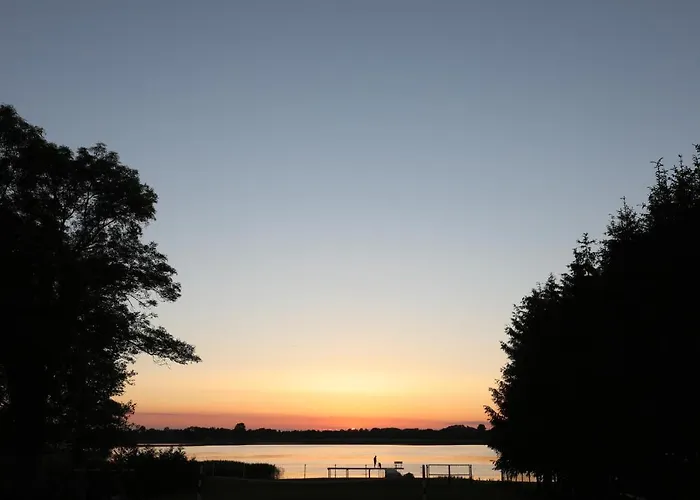 Prázdninový dům Siedlisko Miluki - Nad Jeziorem Z Jacuzzi & Sauna *